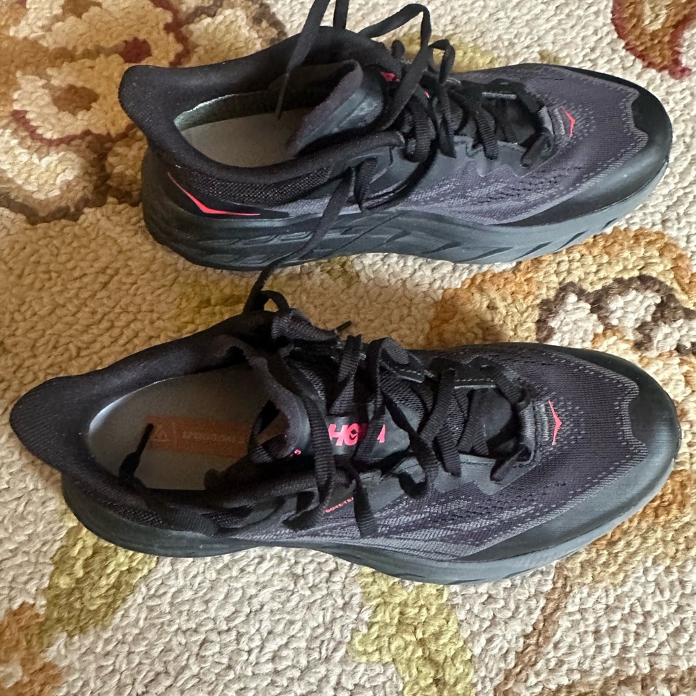 Hoka NEW Women's 8.0 Speedgoat
5 GTX Gore-Tex Trail Running Shoes - Picture 2 of 8